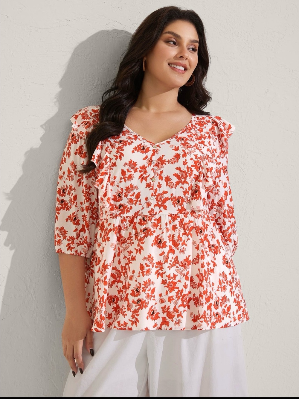 BloomChic Floral Ruffle V-Neck Blouse in Coral size 2X (18-20)